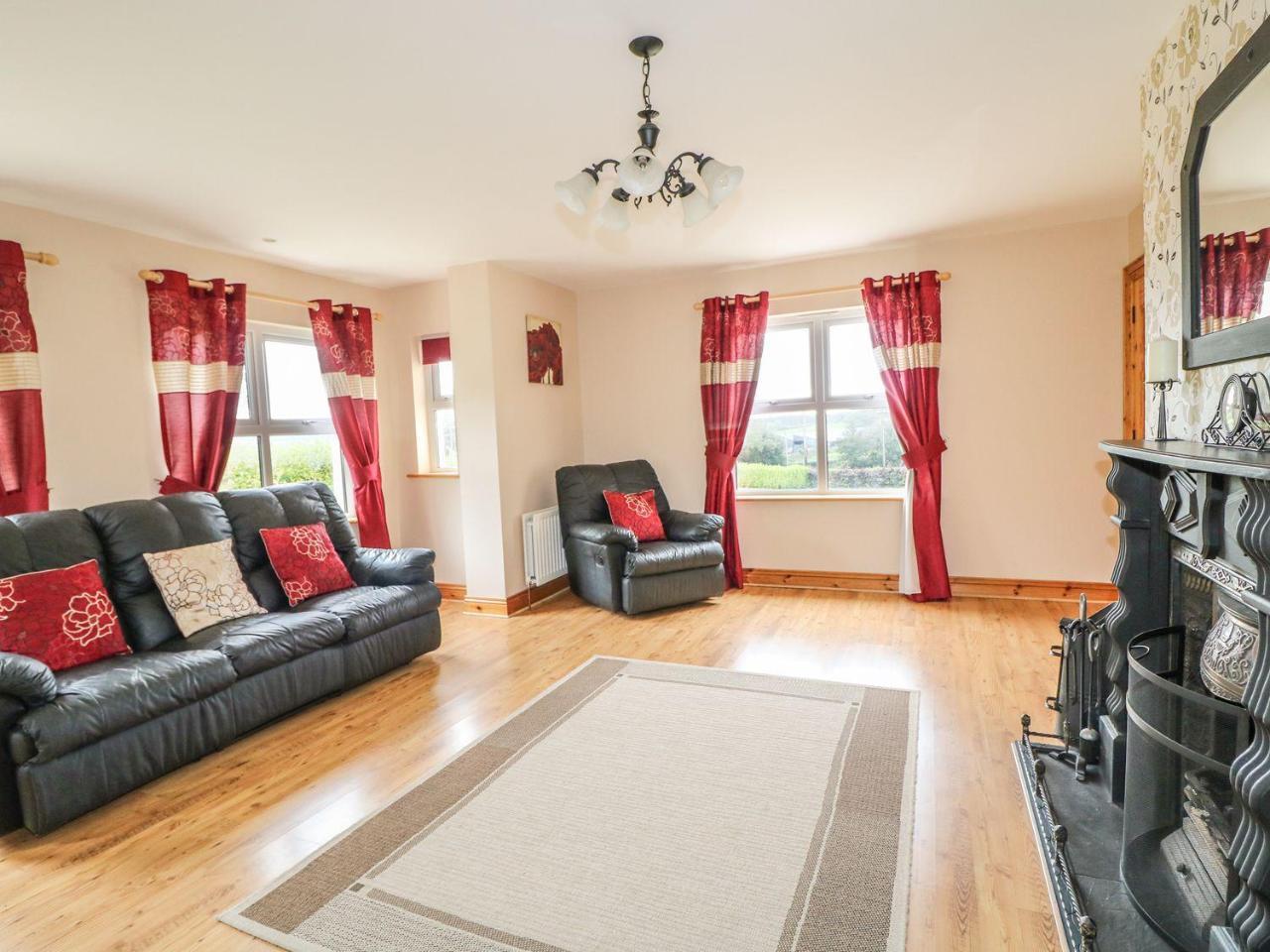 Kate'S Cottage Rathmullan Zewnętrze zdjęcie